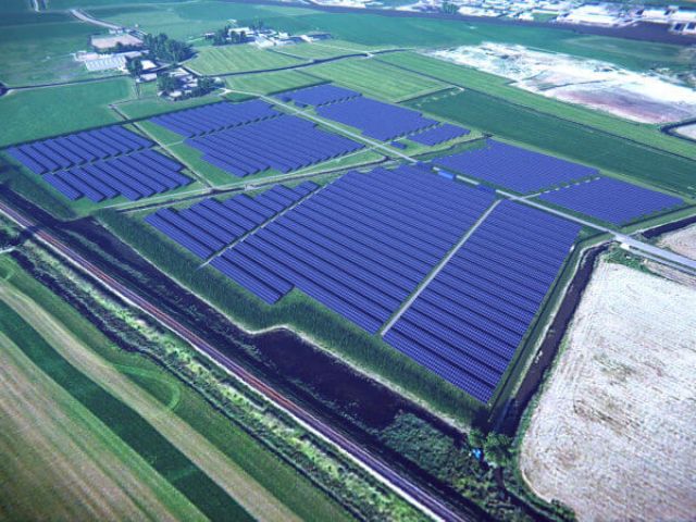 Provincie Friesland verbiedt per direct zonneweides op landbouwgrond